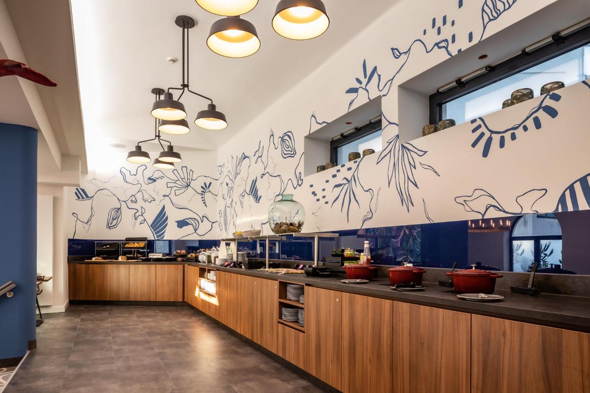 Holiday Inn - The Niu, Rig Luebeck By Ihg Екстериор снимка